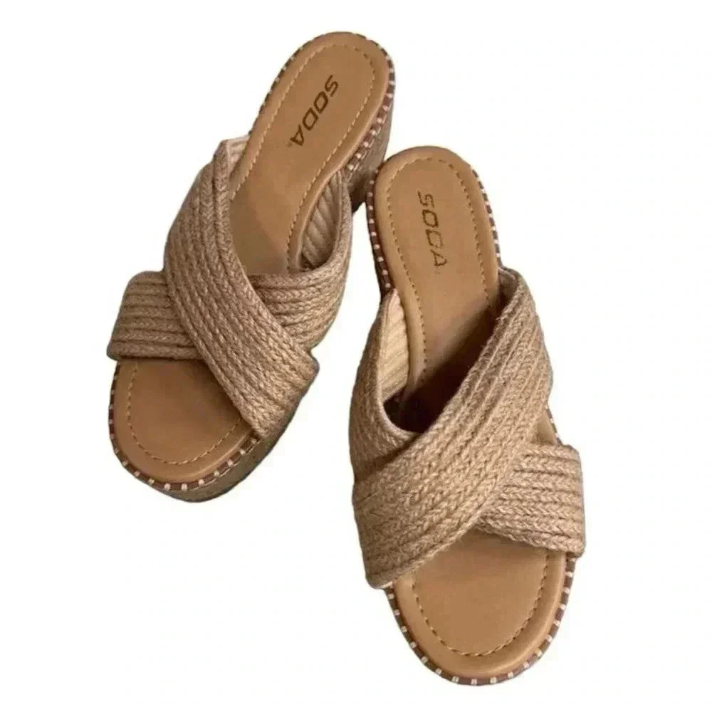 SODA Women's Tan Wedge Sandals Criss-Cross No size Toe to Heel 10" Wide 3 1/2"